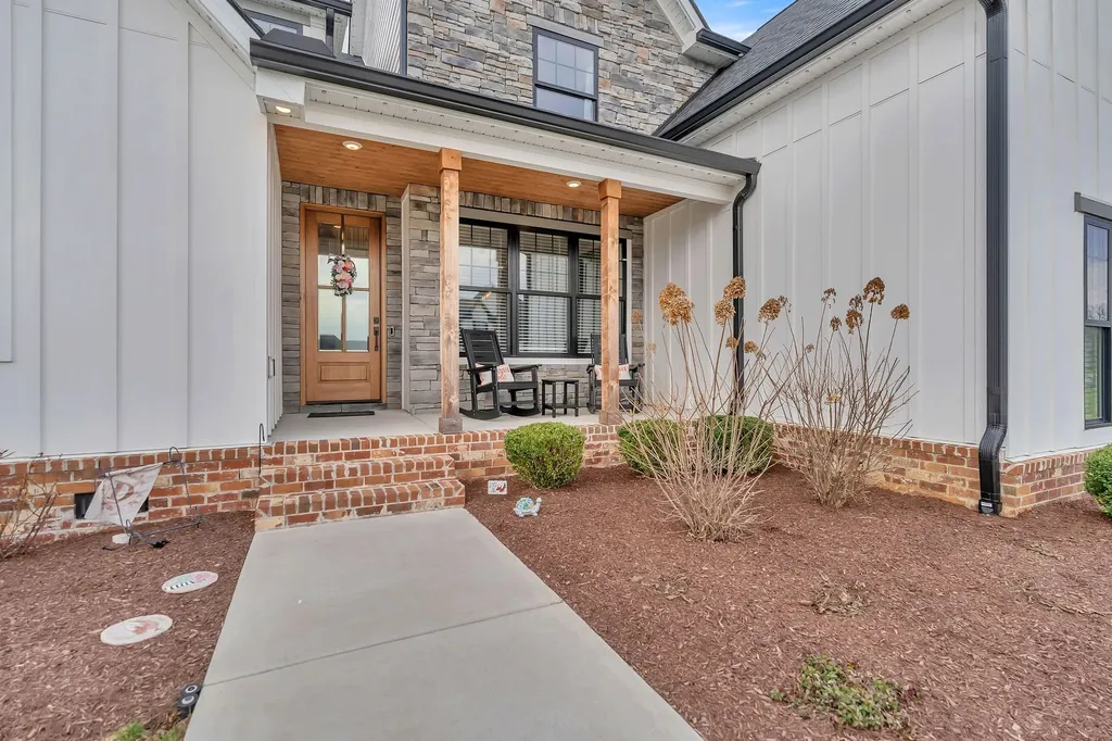 3806 Carriage Drive Murfreesboro TN 37128