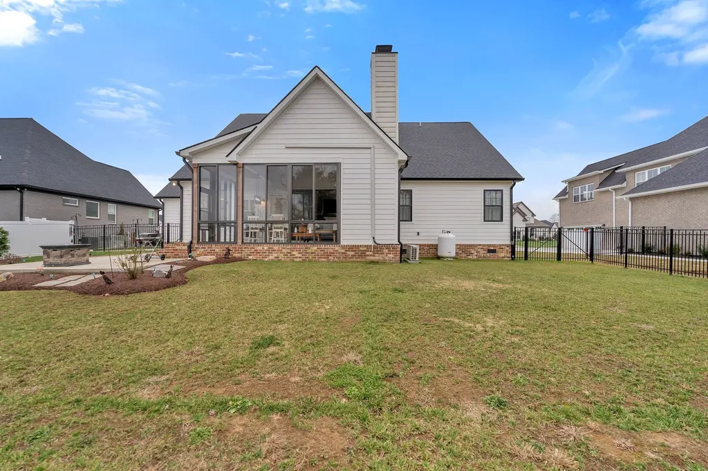 3806 Carriage Drive Murfreesboro TN 37128