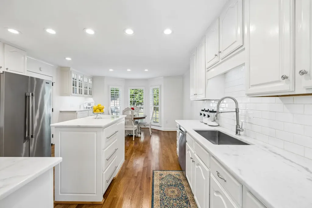 100 Deerfield Drive Columbia TN 38401