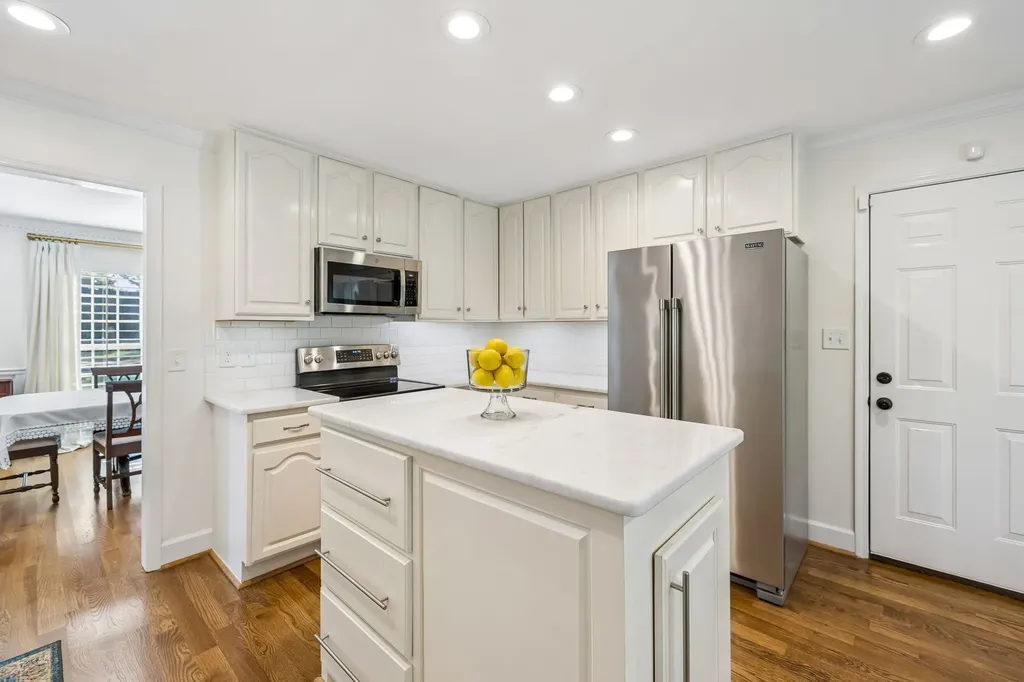 100 Deerfield Drive Columbia TN 38401