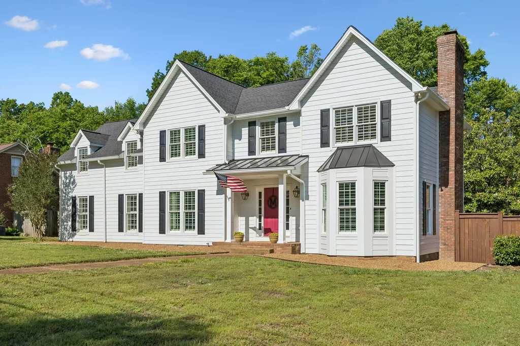 100 Deerfield Drive Columbia TN 38401