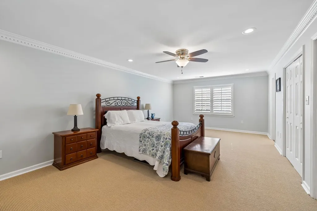 100 Deerfield Drive Columbia TN 38401