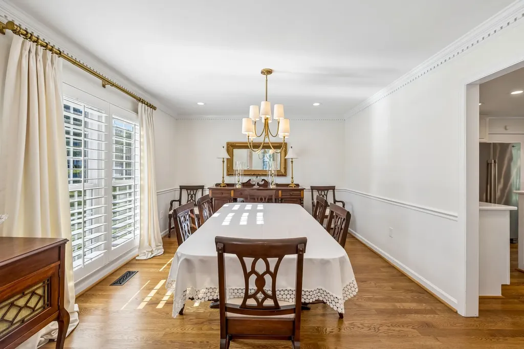 100 Deerfield Drive Columbia TN 38401
