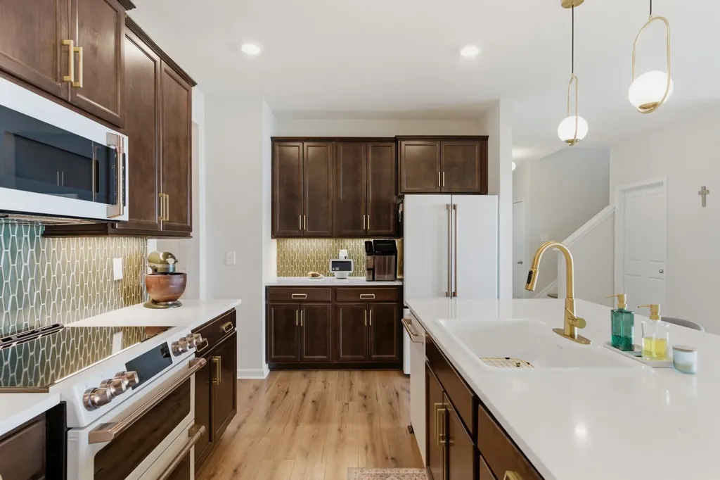 7143 Pepper Tree Circle Fairview TN 37062