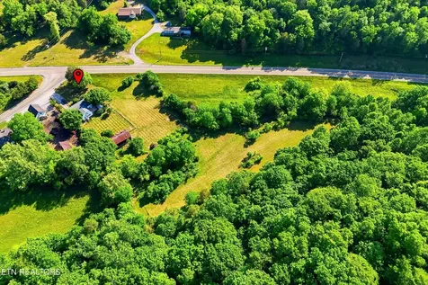 9613 Norris Freeway Powell TN 37849