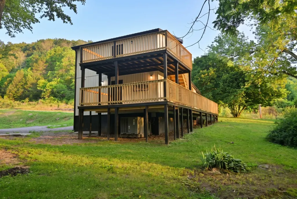 2627 Auburntown Road Woodbury TN 37190