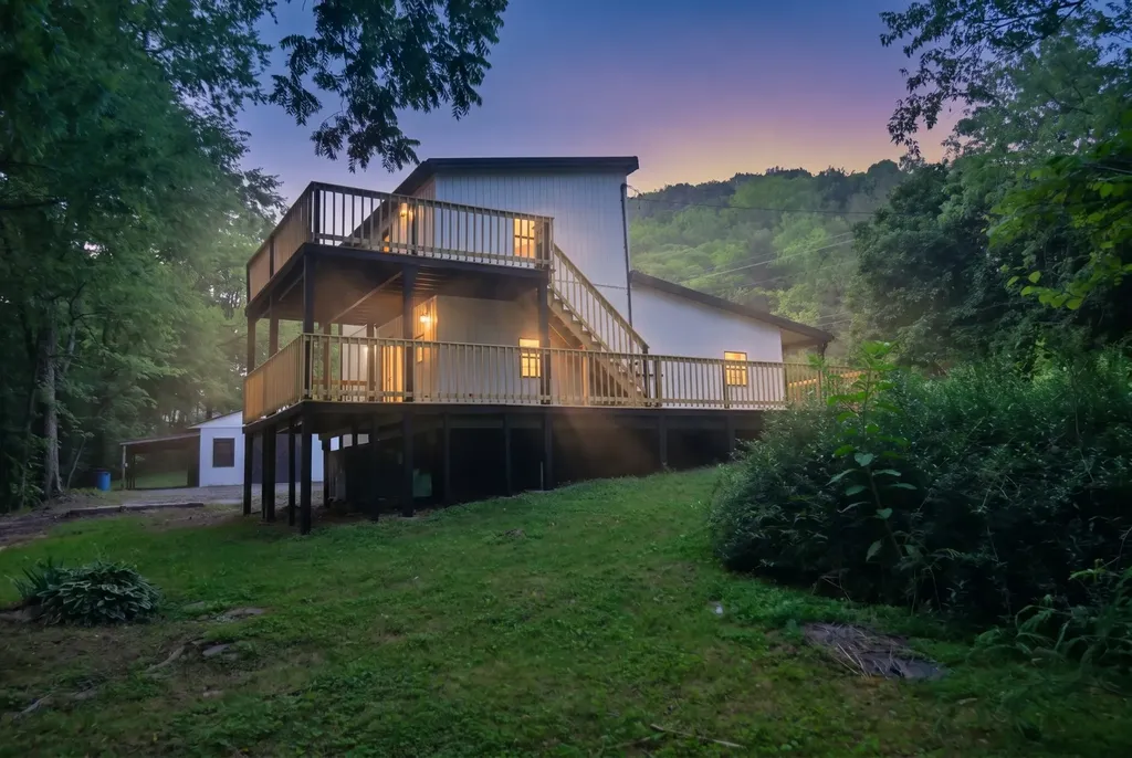 2627 Auburntown Road Woodbury TN 37190