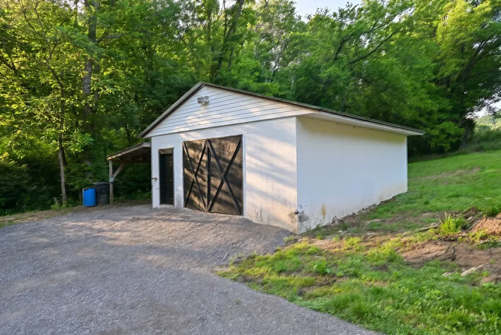 2627 Auburntown Road Woodbury TN 37190