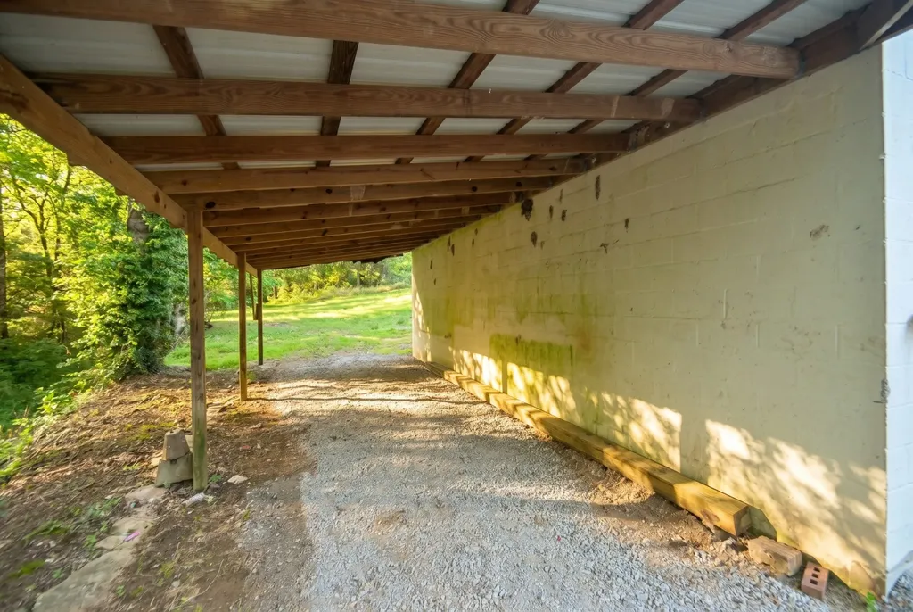 2627 Auburntown Road Woodbury TN 37190