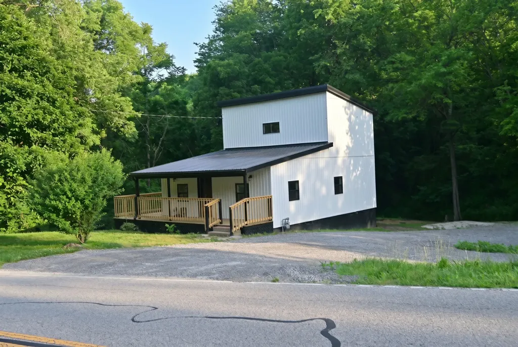 2627 Auburntown Road Woodbury TN 37190