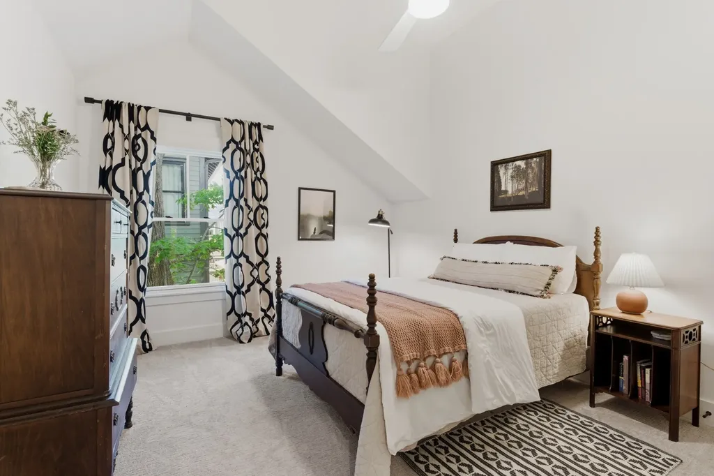 402B 17th St, N Nashville TN 37206