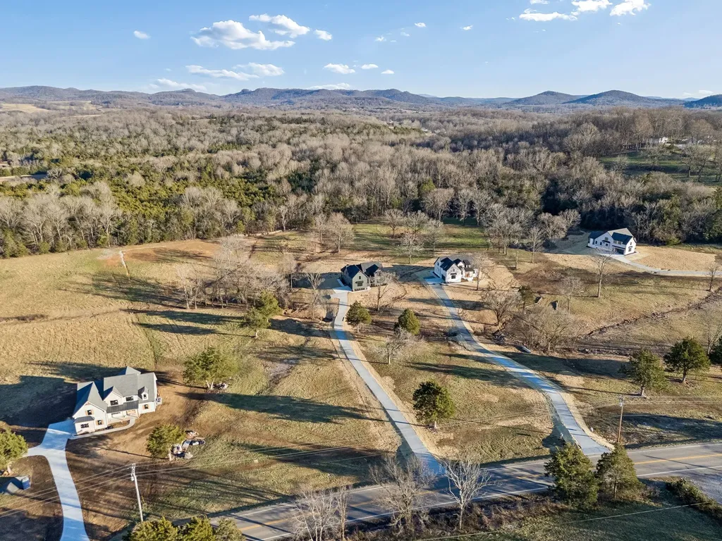 13645 Cainsville Road Lebanon TN 37090
