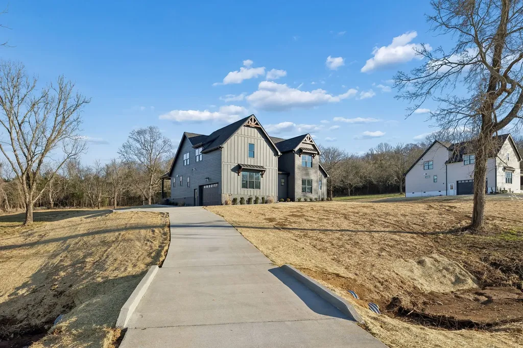 13645 Cainsville Road Lebanon TN 37090