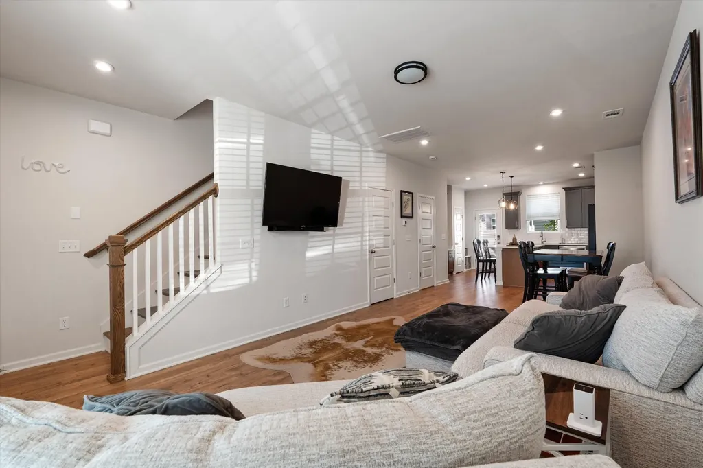 615 Old Hickory Boulevard Nashville TN 37209