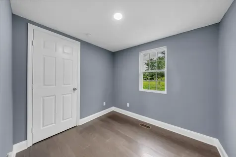 72 W 1st Street Hillsboro TN 37342