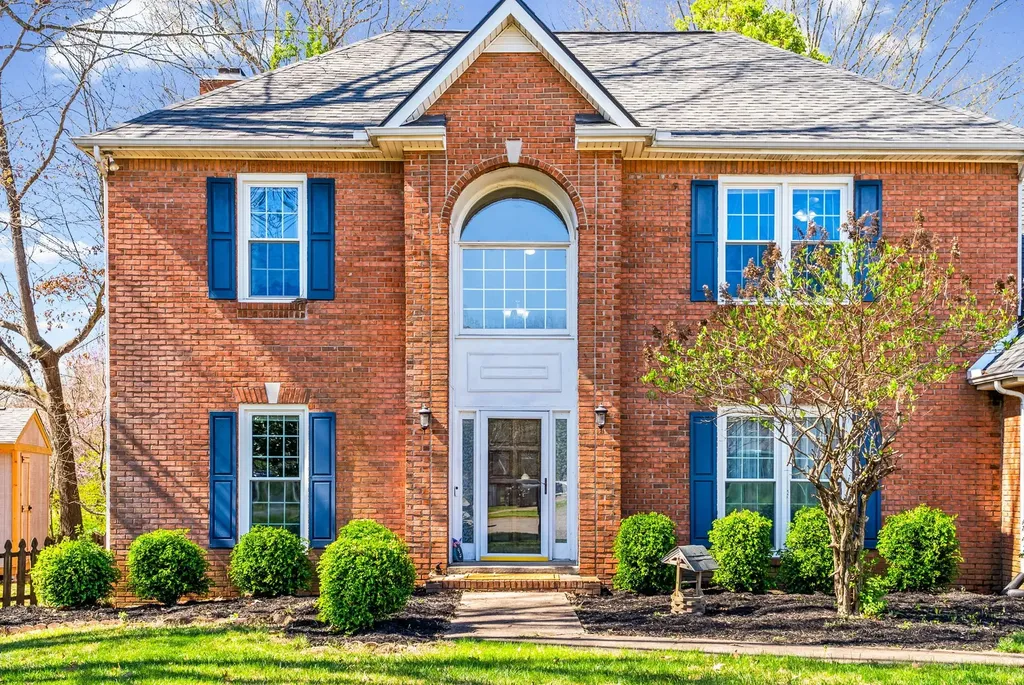 206 Longwood Lane Clarksville TN 37043