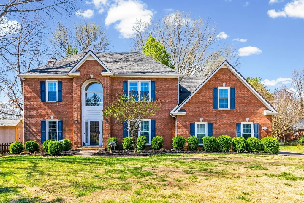 206 Longwood Lane Clarksville TN 37043