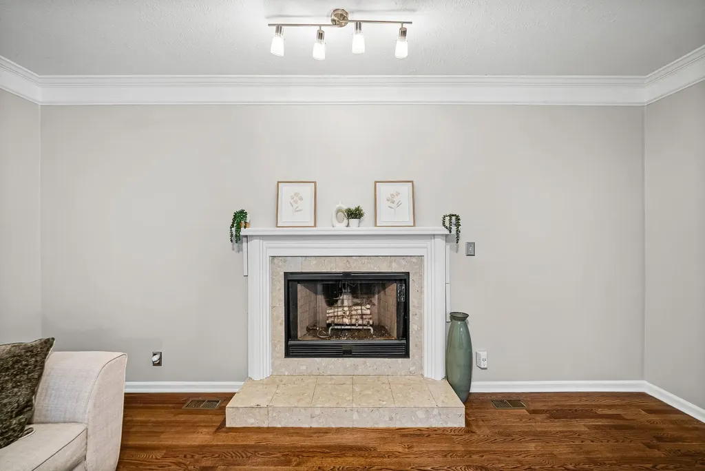 206 Longwood Lane Clarksville TN 37043