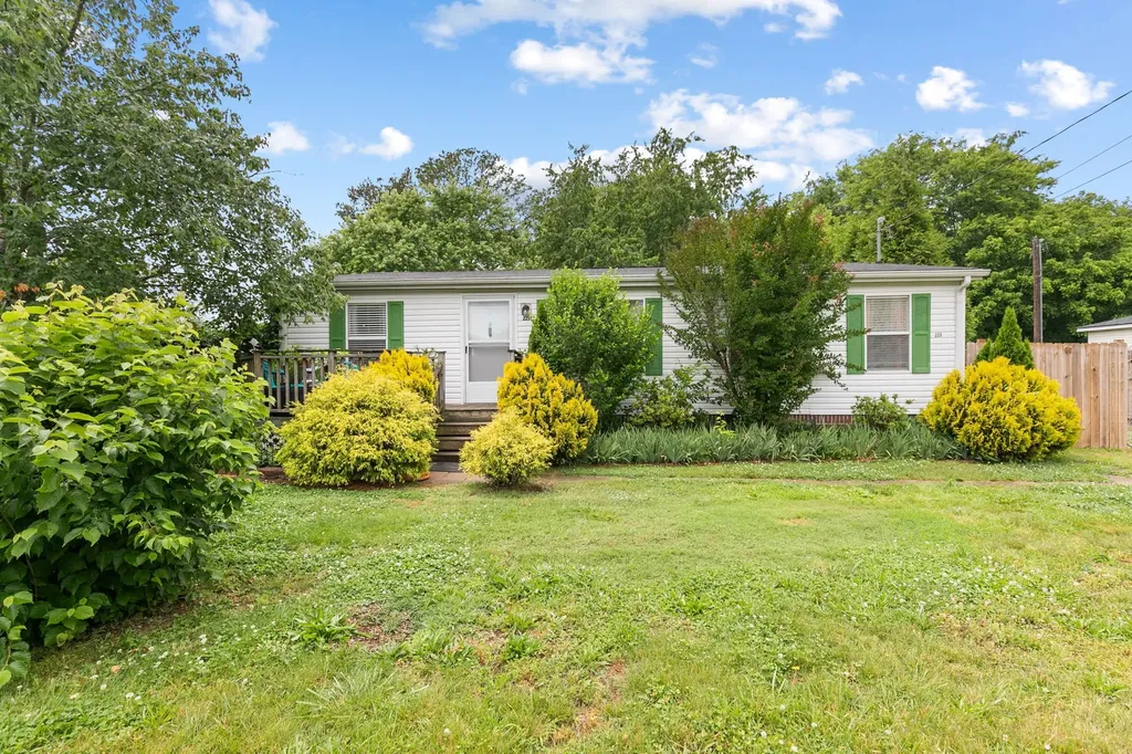 225 Nowlin Drive Columbia TN 38401