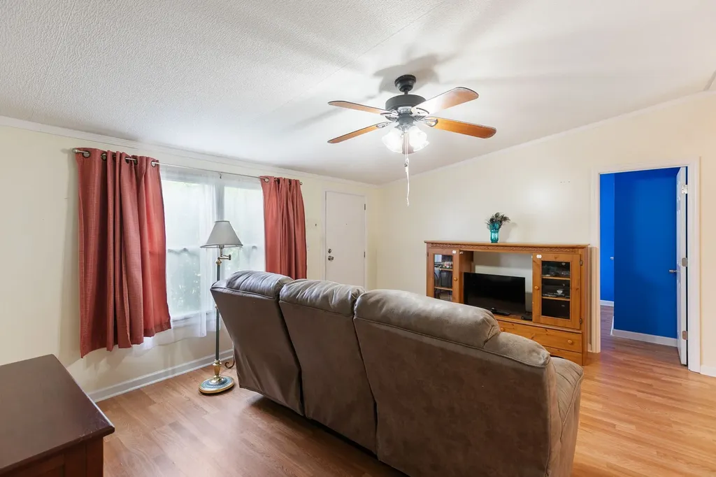 225 Nowlin Drive Columbia TN 38401