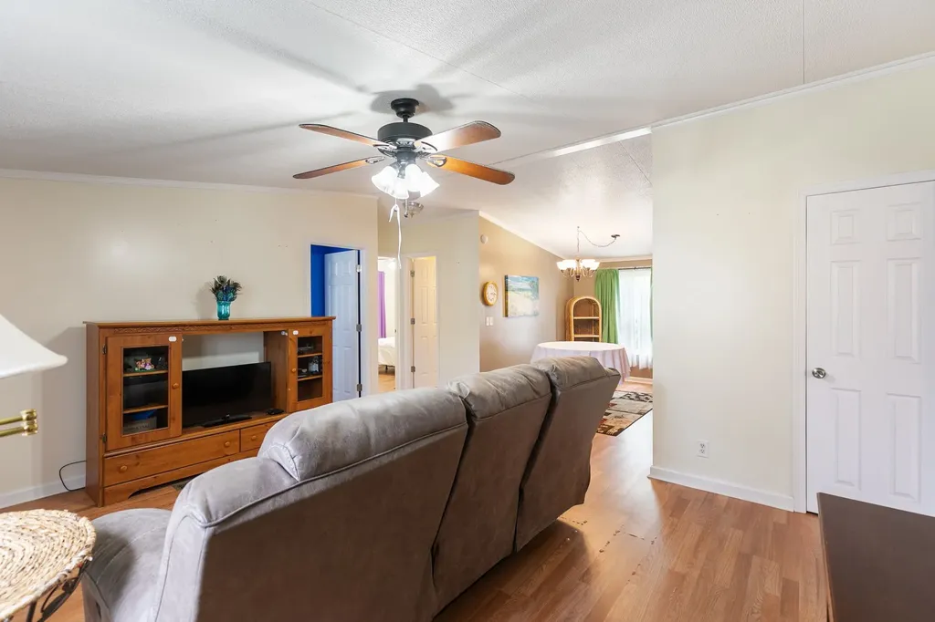225 Nowlin Drive Columbia TN 38401