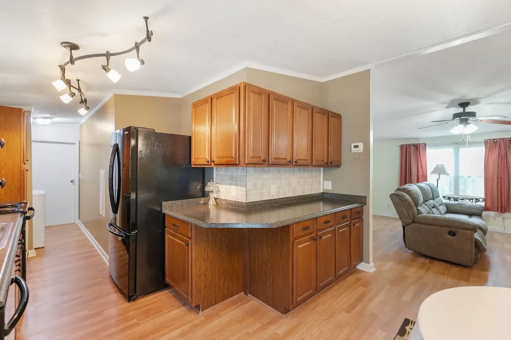 225 Nowlin Drive Columbia TN 38401