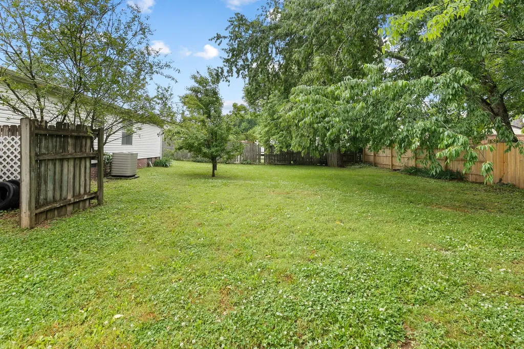 225 Nowlin Drive Columbia TN 38401
