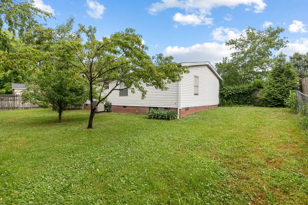 225 Nowlin Drive Columbia TN 38401