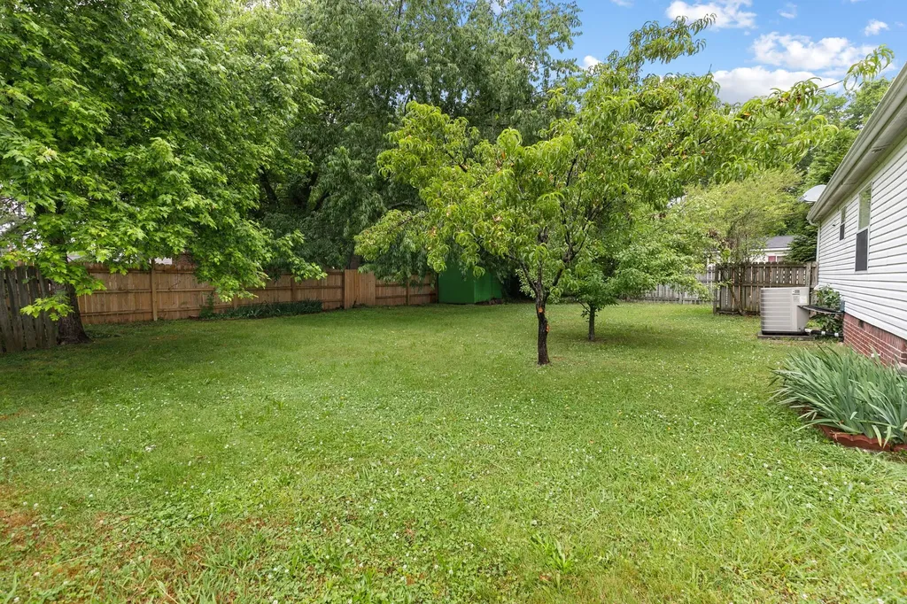 225 Nowlin Drive Columbia TN 38401