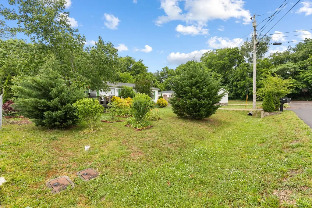 225 Nowlin Drive Columbia TN 38401