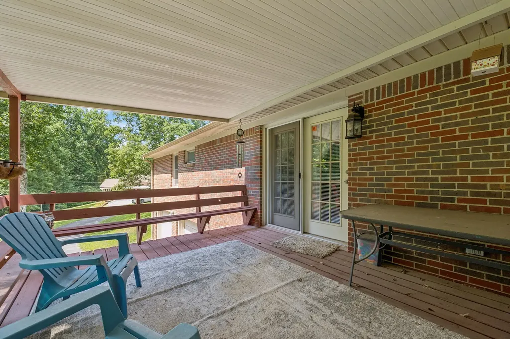 106 Dogwood Circle Waverly TN 37185