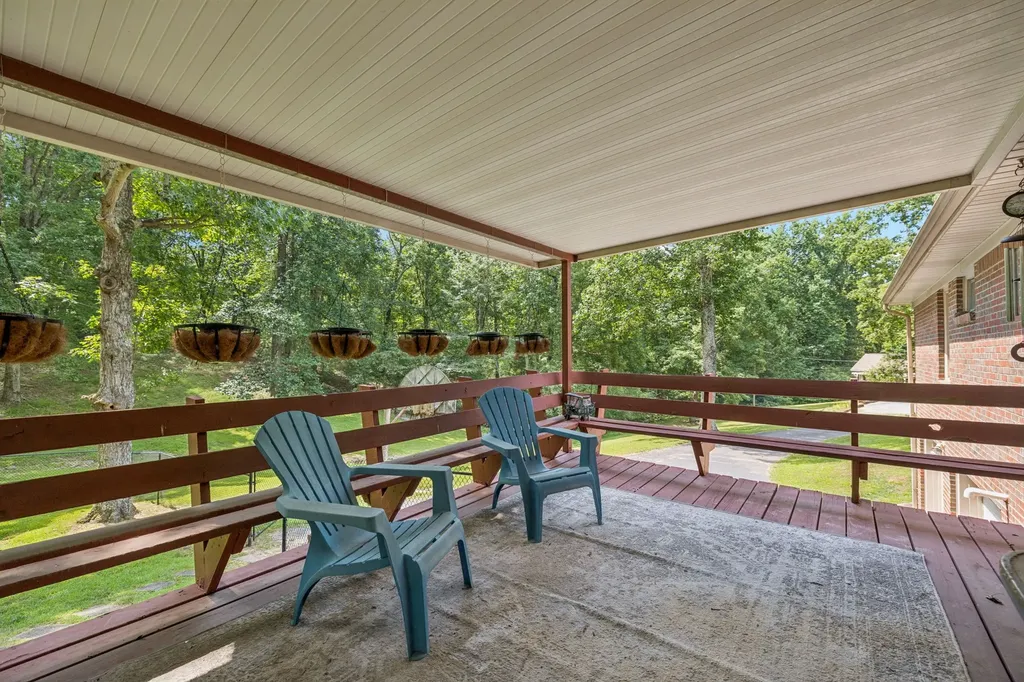 106 Dogwood Circle Waverly TN 37185