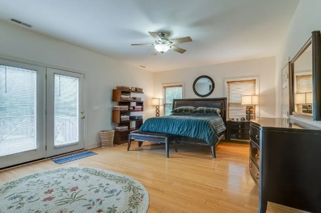 4664 New Cut Road Greenbrier TN 37073