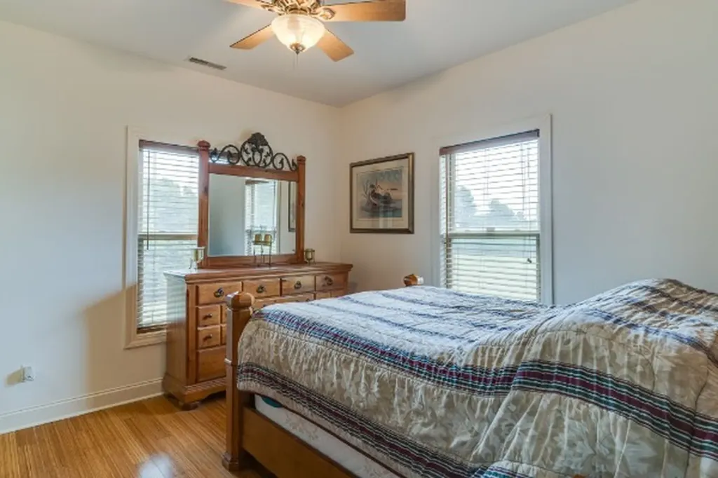 4664 New Cut Road Greenbrier TN 37073