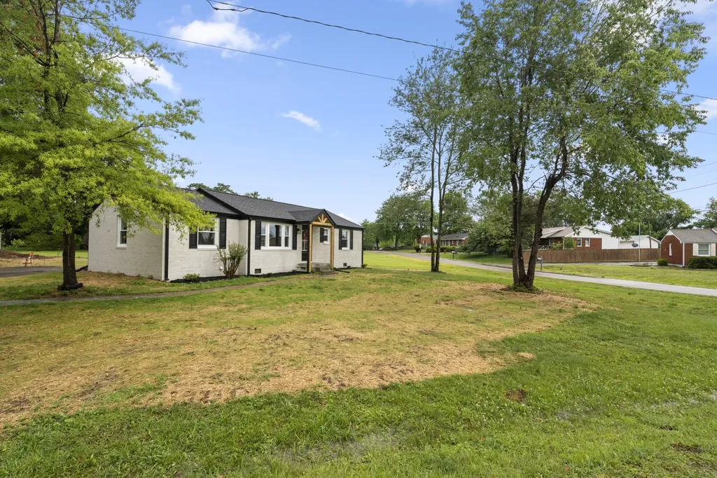 506 Carman Avenue New Johnsonville TN 37134