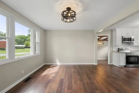 506 Carman Avenue New Johnsonville TN 37134