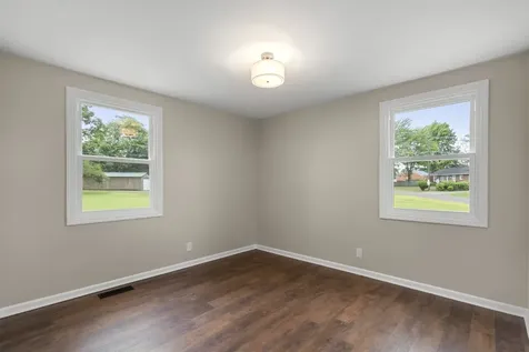 506 Carman Avenue New Johnsonville TN 37134