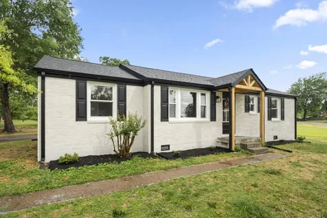 506 Carman Avenue New Johnsonville TN 37134