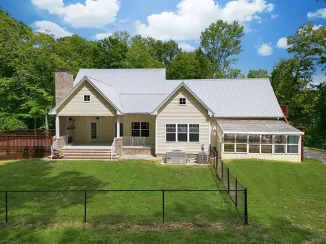 2206 Hwy 48 South, S Dickson TN 37055