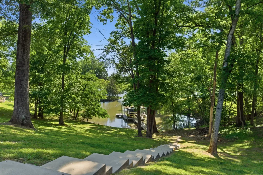 224 Sunset Island Trail Gallatin TN 37066