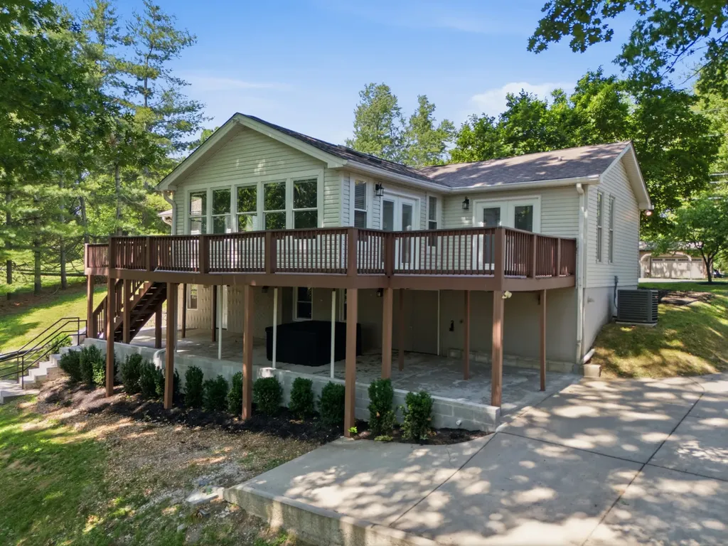 224 Sunset Island Trail Gallatin TN 37066