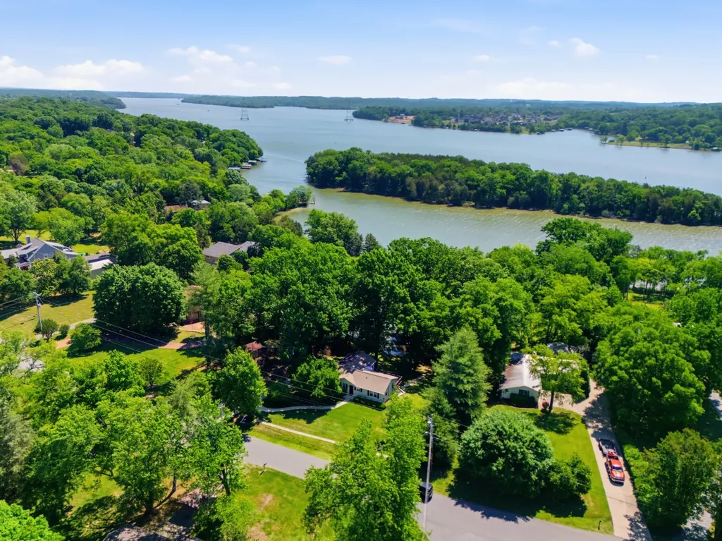 224 Sunset Island Trail Gallatin TN 37066
