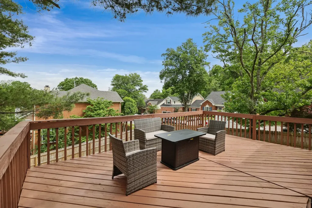 1541 Eller Drive Nashville TN 37221