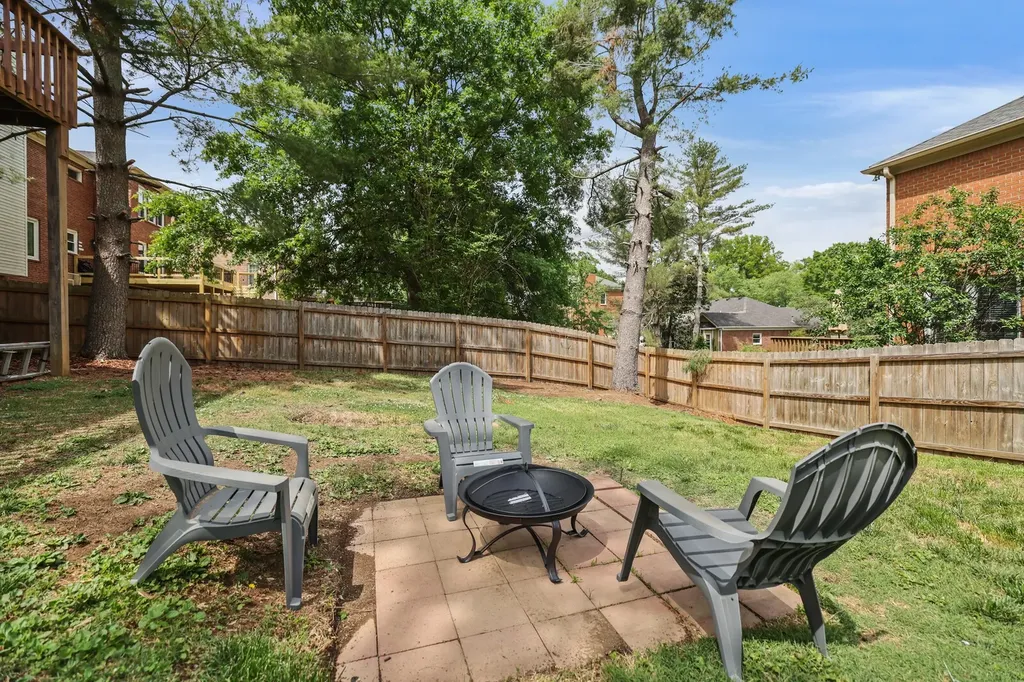 1541 Eller Drive Nashville TN 37221