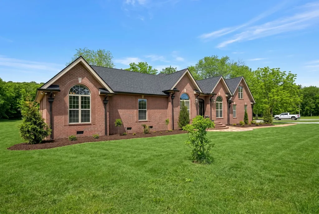 1900 Rocky Valley Road Lebanon TN 37090