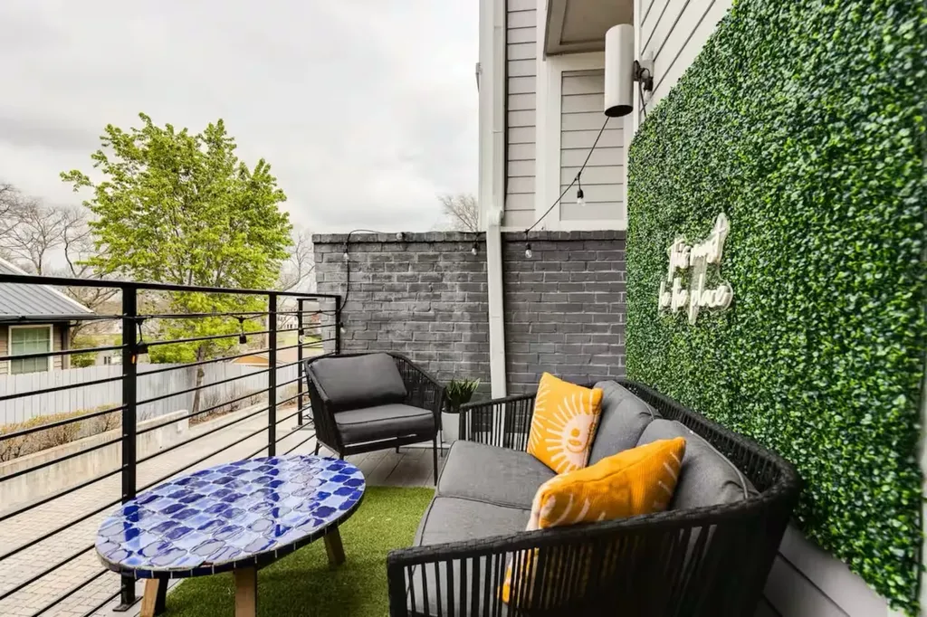 1240 2nd Ave, S Nashville TN 37210