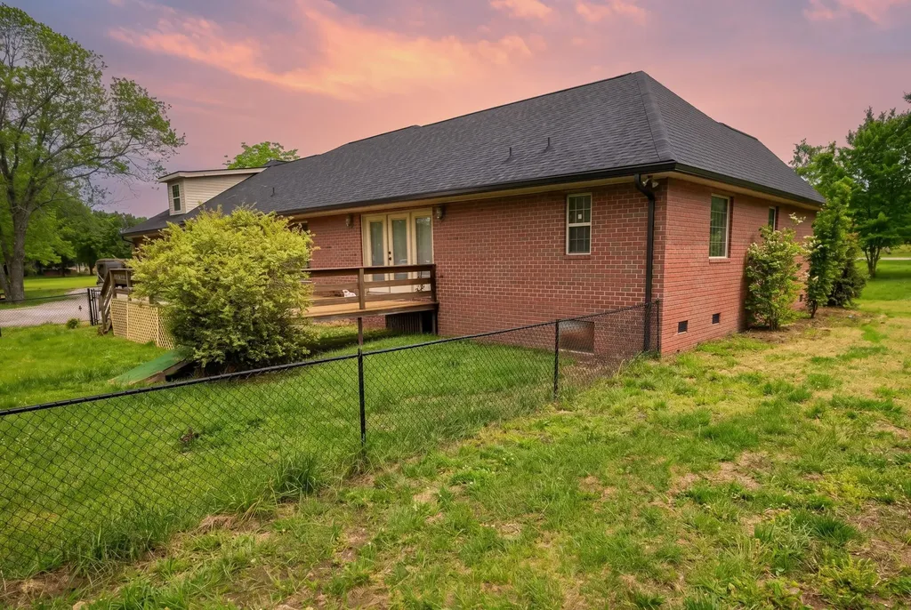 1900 Rocky Valley Road Lebanon TN 37090