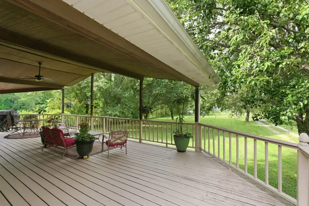 4449 Washington Road Greenbrier TN 37073