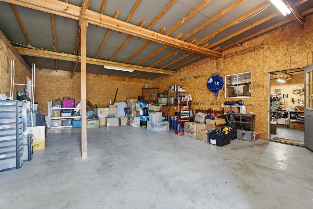 4449 Washington Road Greenbrier TN 37073