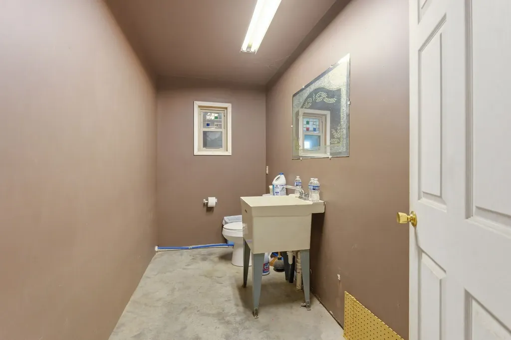 4449 Washington Road Greenbrier TN 37073